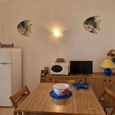 Relax In The With A Sea View דירה